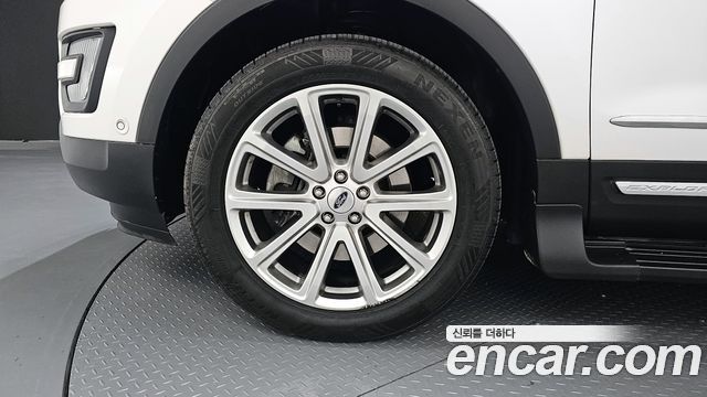 Ford Explorer 2.3 Limited 4WD 5th 2016 — фото 5
