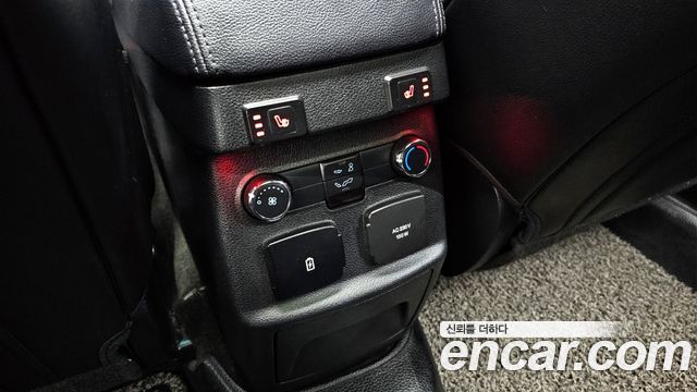 Ford Explorer 2.3 Limited 4WD 5th 2016 — фото 17