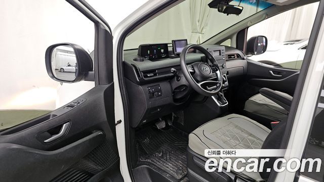 Hyundai Staria Cargo 5-Seater Smart 2023 — фото 10