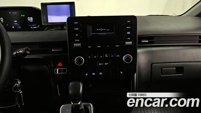 Hyundai Staria Cargo 5-Seater Smart 2023 — фото 14
