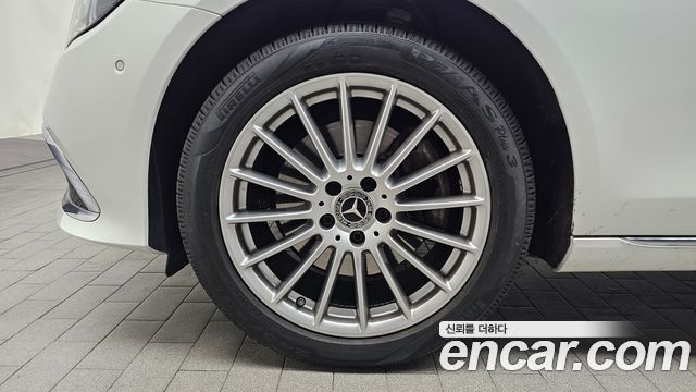 Mercedes-Benz E-Class (W213) E220d 4MATIC Exclusive 2022 — фото 5