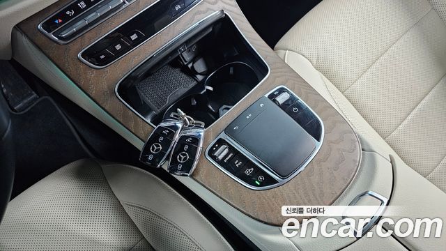 Mercedes-Benz E-Class (W213) E220d 4MATIC Exclusive 2022 — фото 9