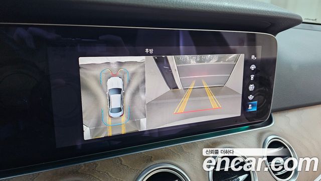 Mercedes-Benz E-Class (W213) E220d 4MATIC Exclusive 2022 — фото 21