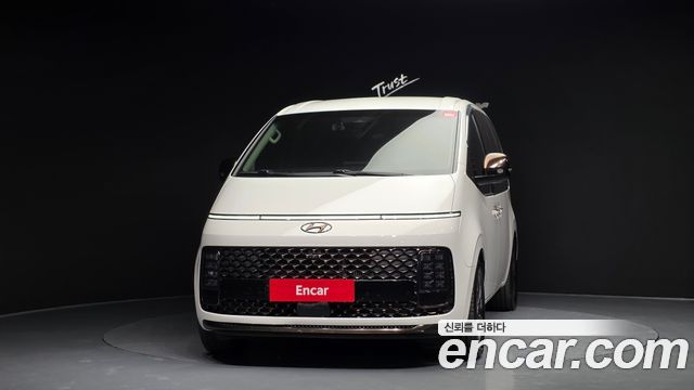 Hyundai Staria 4WD Lounge 9-Seater Inspiration 2022 — фото 3