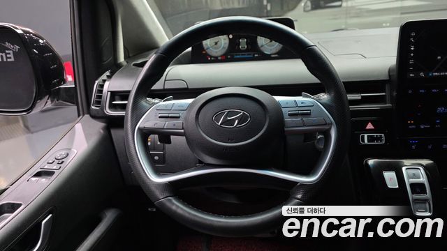 Hyundai Staria 4WD Lounge 9-Seater Inspiration 2022 — фото 13