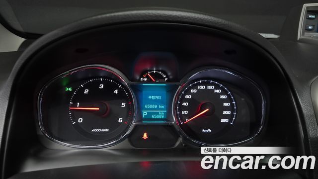 Chevrolet Captiva 4WD LTZ 2015 — фото 8