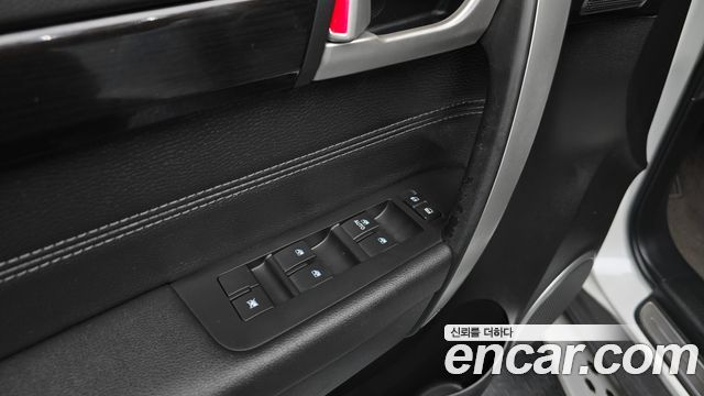 Chevrolet Captiva 4WD LTZ 2015 — фото 17