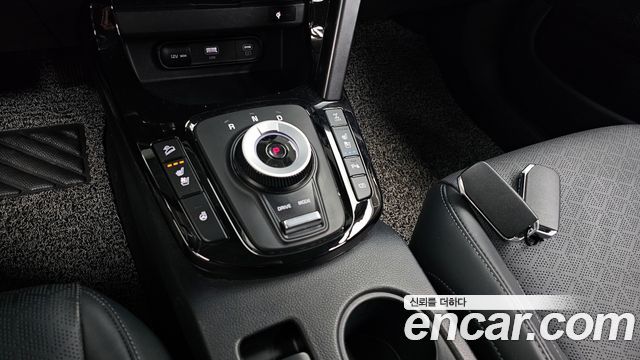 Kia Seltos Gasoline 1.6 Turbo 4WD Gravity 2023 — фото 9