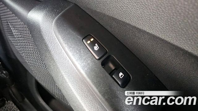 Kia Seltos Gasoline 1.6 Turbo 4WD Gravity 2023 — фото 23