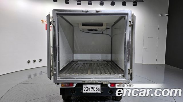 Chevrolet Labo Semi-Refrigerated Van-Truck 2021 — фото 20