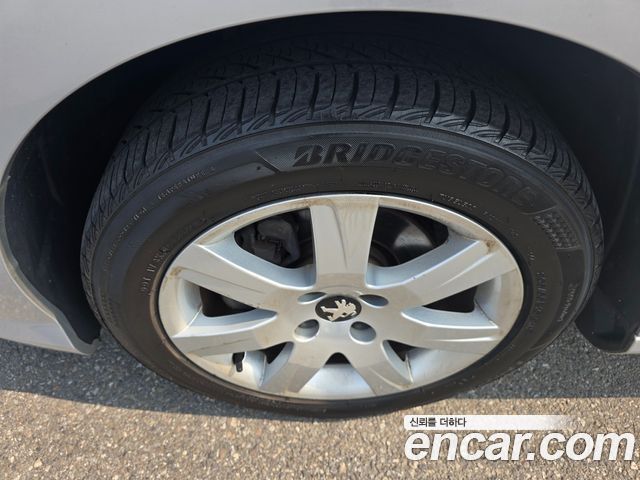 Peugeot 308SW 1.6 e-HDi First Generation 2014 — фото 5