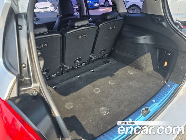 Peugeot 308SW 1.6 e-HDi First Generation 2014 — фото 16