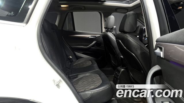 BMW X1 (F48) xDrive 20i xLine 2021 — фото 16