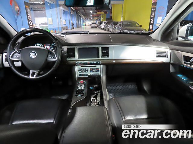 Jaguar XF 2.0 Luxury X250 2013 — фото 5