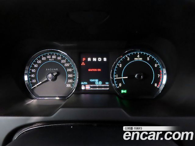 Jaguar XF 2.0 Luxury X250 2013 — фото 9