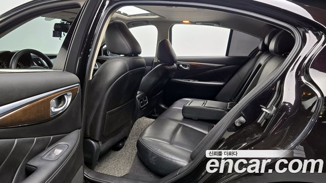 Infiniti Q50 2.2d Exclsive 2015 — фото 17