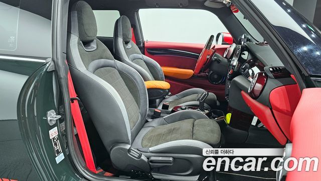 MINI Cooper S JCW 3rd Generation 2023 — фото 10