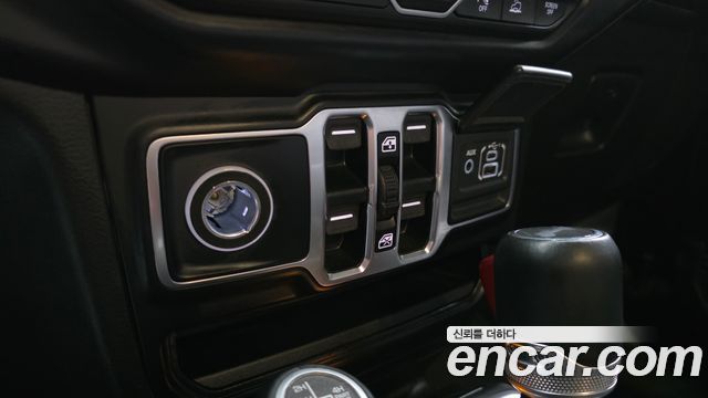 Jeep Wrangler (JL) 2.0 Overland Power Top 4Door 2022 — фото 17