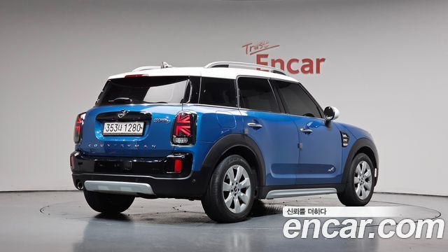 MINI Cooper D Countryman ALL4 2nd 2018 — фото 2