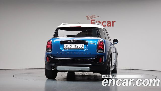 MINI Cooper D Countryman ALL4 2nd 2018 — фото 4