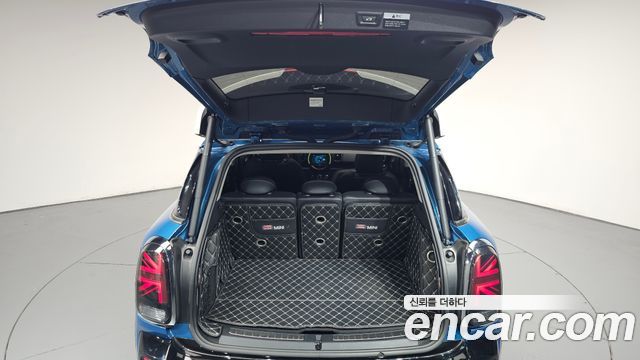 MINI Cooper D Countryman ALL4 2nd 2018 — фото 20