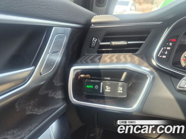 Audi A6 (C8) 45 TFSI Premium 2022 — фото 19