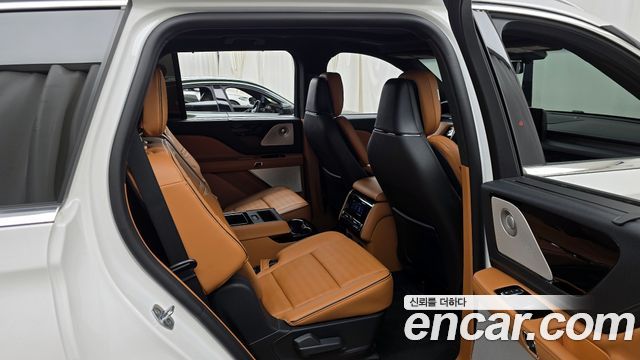 Lincoln Aviator (II) 3.0 Black Label AWD 2025 — фото 12