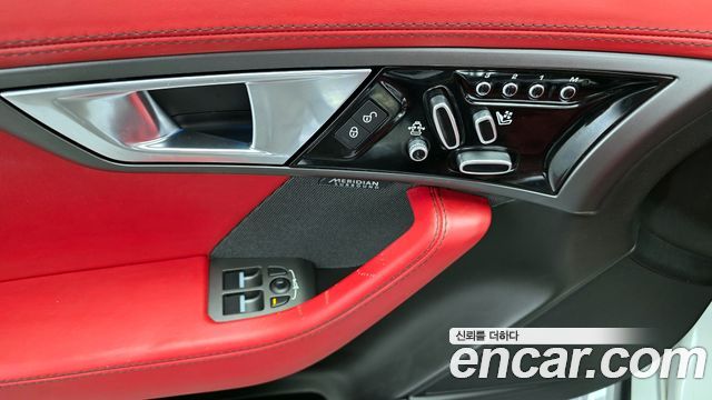 Jaguar F-TYPE 5.0 R Convertible AWD X152 2016 — фото 13
