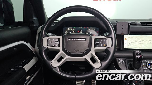 Land Rover Defender (L663) 110 D300 HSE 2022 — фото 11