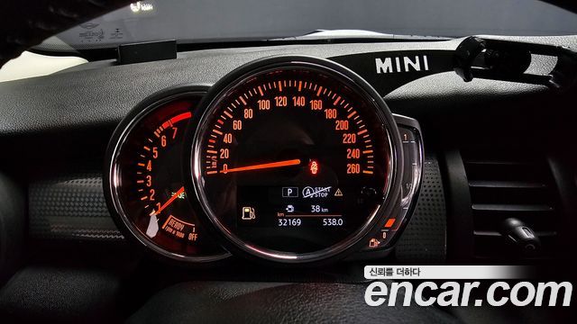 MINI Cooper 5Door Standard 3rd 2019 — фото 8