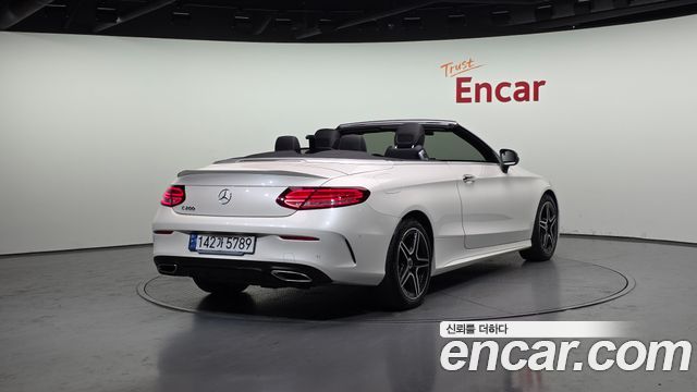 Mercedes-Benz C-Class (W205) C200 Cabriolet 2023 — фото 2