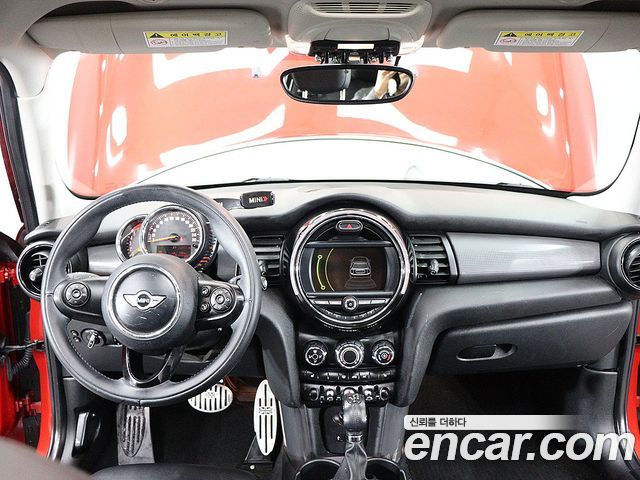 MINI Cooper D 5Door Mid 3rd 2015 — фото 20