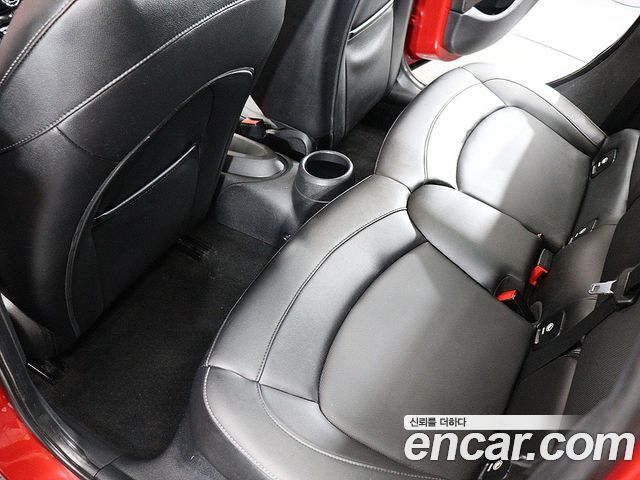 MINI Cooper D 5Door Mid 3rd 2015 — фото 22