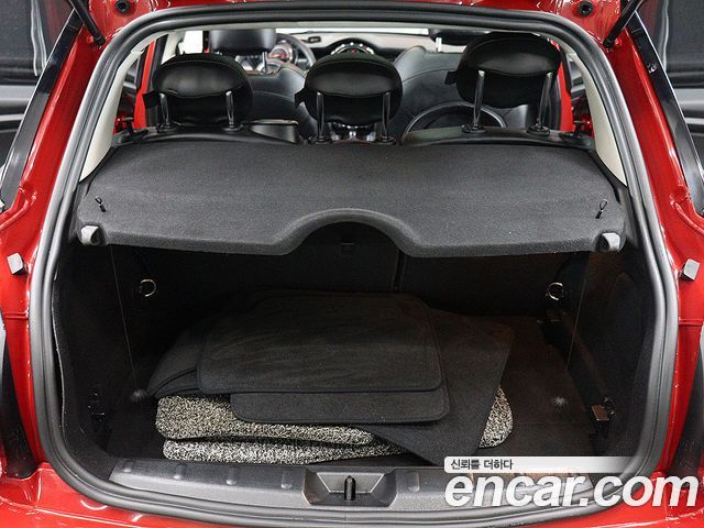 MINI Cooper D 5Door Mid 3rd 2015 — фото 24