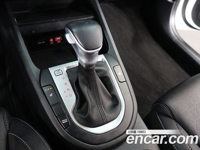 Kia K3 Standard 2021 — фото 10