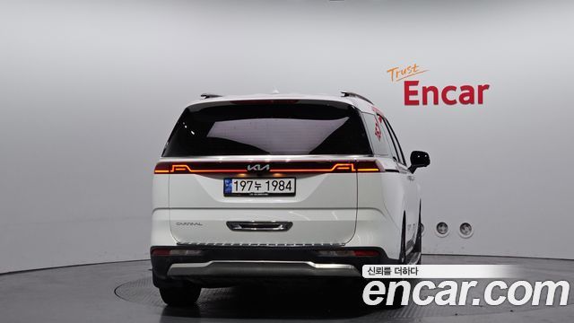 Kia Carnival (IV) Gasoline 9-Seater Signature 2023 — фото 4