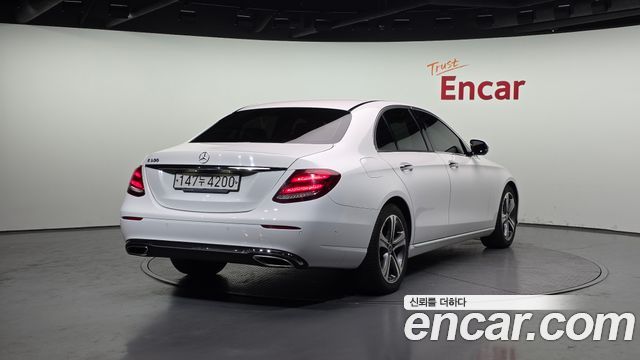 Mercedes-Benz E-Class (W213) E300 Avantgarde 2020 — фото 2