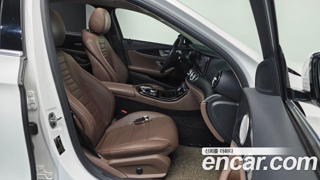 Mercedes-Benz E-Class (W213) E300 Avantgarde 2020 — фото 10