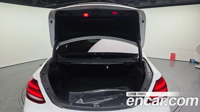 Mercedes-Benz E-Class (W213) E300 Avantgarde 2020 — фото 24