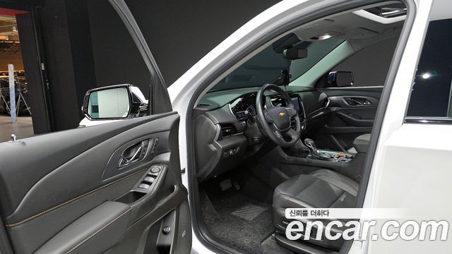 Chevrolet Traverse 3.6 AWD Redline 2021 — фото 10
