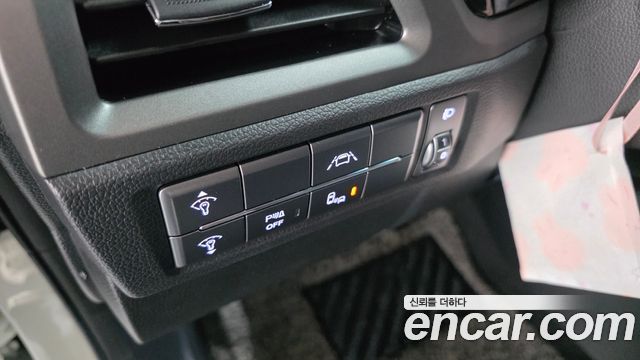 KG Mobility (SsangYong) Beautiful Korando Gasoline 1.5 2WD R-Plus 2022 — фото 13
