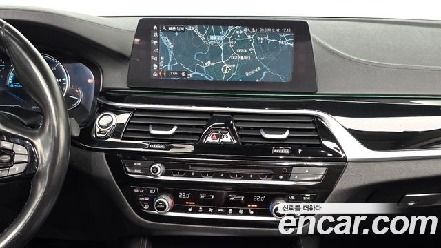 BMW 5 Series (G30) 520i Luxury 2018 — фото 18