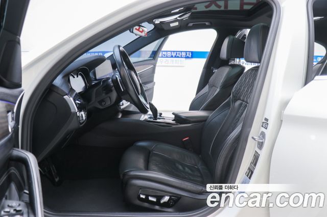 BMW 5 Series (G30) 530i M Sport Package Plus 2018 — фото 9