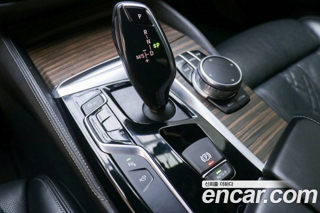 BMW 5 Series (G30) 530i M Sport Package Plus 2018 — фото 20