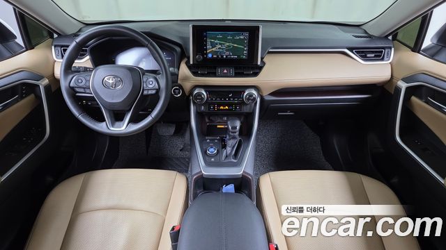 Toyota RAV4 (V) 2,5 4WD Hybrid LTD 2024 — фото 7