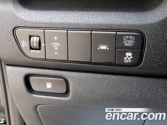 Kia Niro 1.6 HEV Prestige 2022 — фото 16