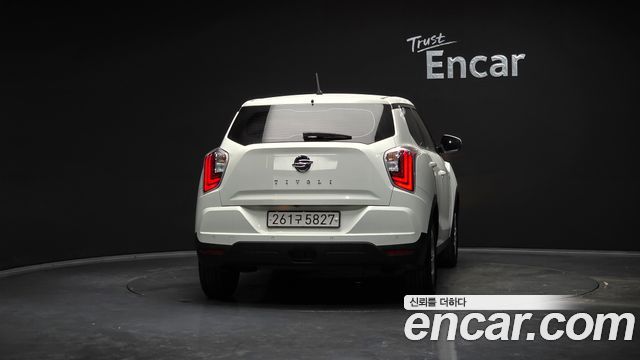 KG Mobility (SsangYong) Very New Tivoli Gasoline 1.5 2WD V1 2022 — фото 4