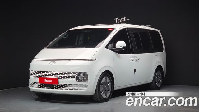 Hyundai Staria Tourer 9-Seater Modern 2025 — фото 1