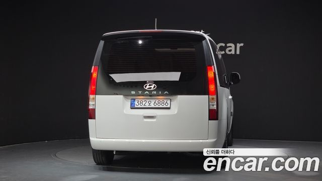 Hyundai Staria Tourer 9-Seater Modern 2025 — фото 4