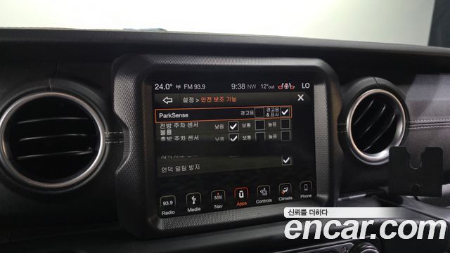 Jeep Wrangler (JL) 2.0 Sahara 4Door 2018 — фото 16